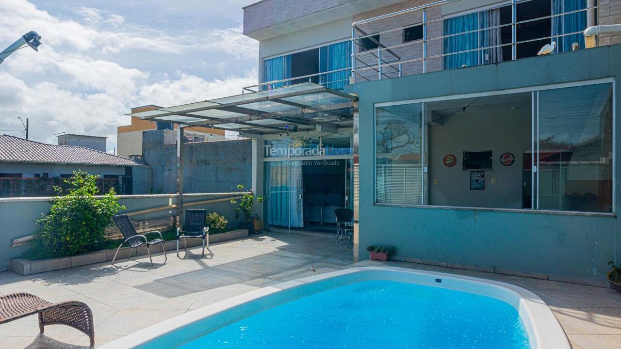 Casa para aluguel de temporada em Navegantes (Meia Praia)