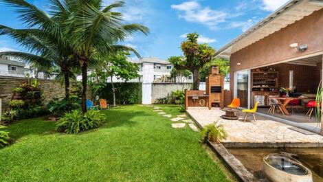 Casa para alugar em São Sebastião - Juquehy