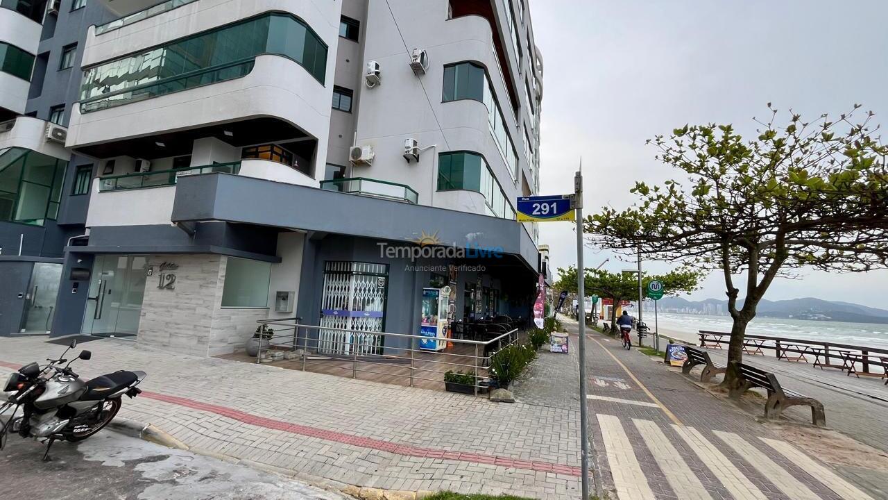 Apartment for vacation rental in Itapema (Meia Praia)