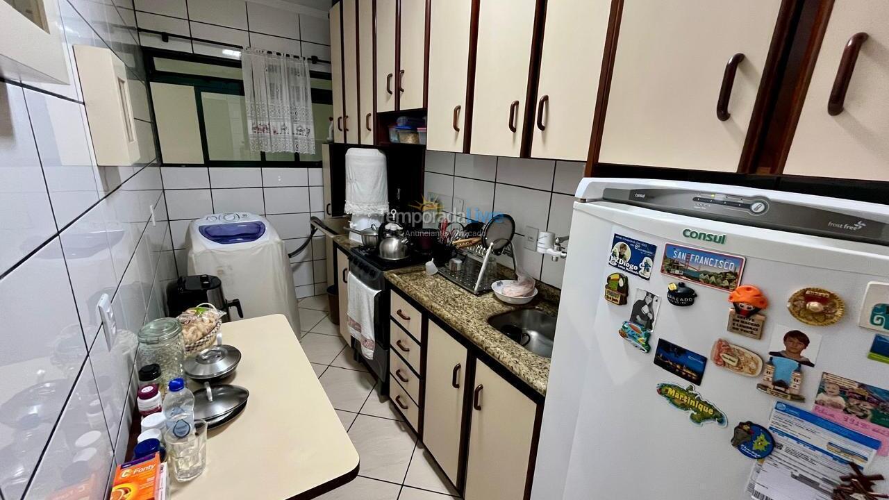 Apartment for vacation rental in Itapema (Meia Praia)