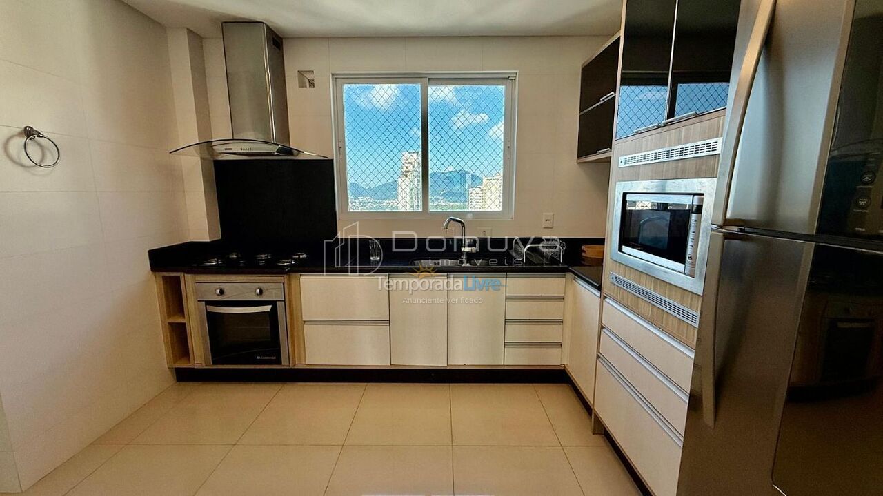 Apartment for vacation rental in Balneário Camboriú (Centro)