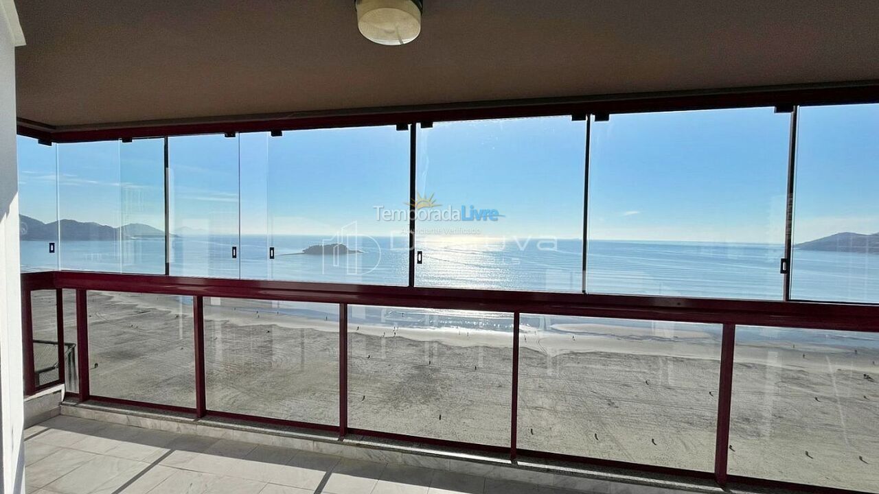 Apartment for vacation rental in Balneário Camboriú (Centro)