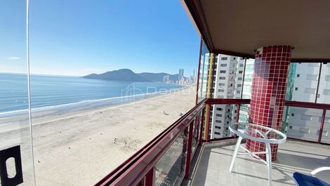Seasonal rental facing the sea with 3 suites in downtown Balneário Camboriú