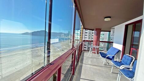 Seasonal rental facing the sea with 3 suites in downtown Balneário Camboriú