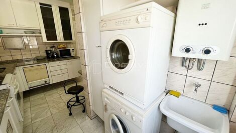 Seasonal rental facing the sea with 3 suites in downtown Balneário Camboriú