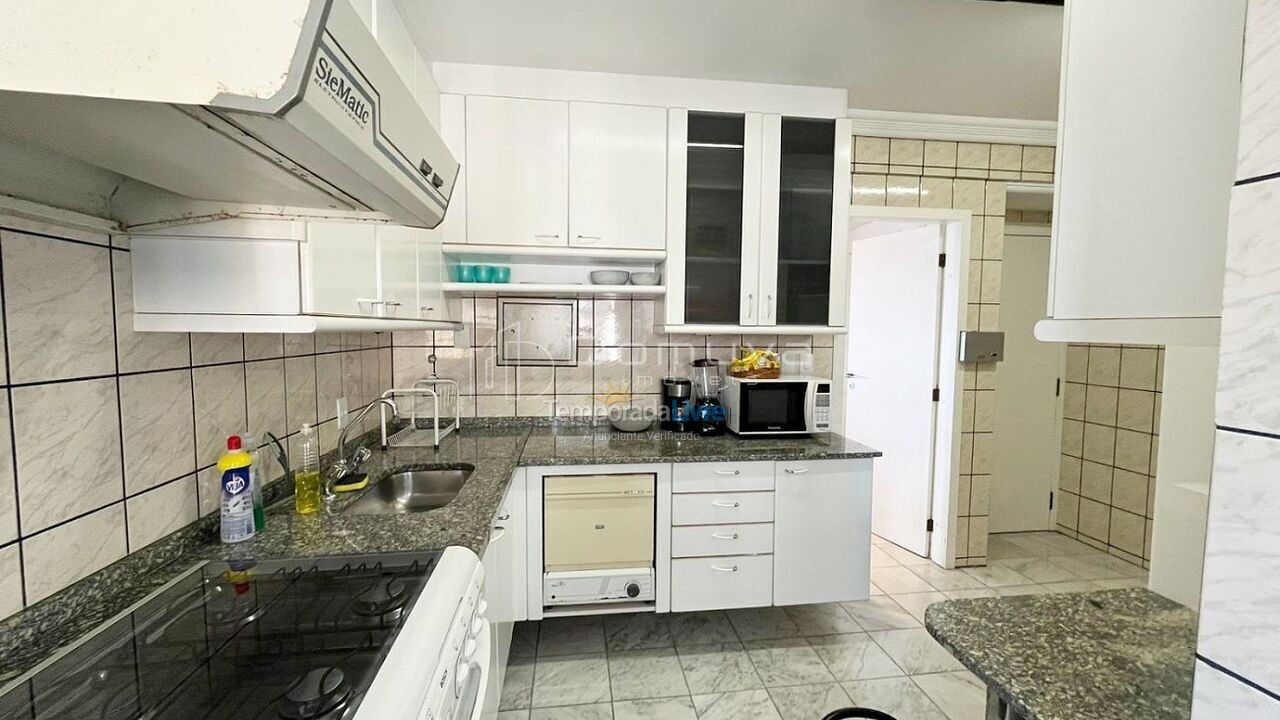 Apartment for vacation rental in Balneário Camboriú (Centro)