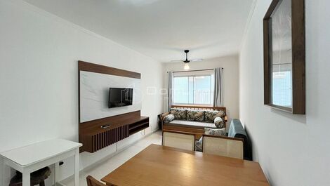 Seasonal rental on the seafront, 1 bedroom, downtown Balneário Camboriú