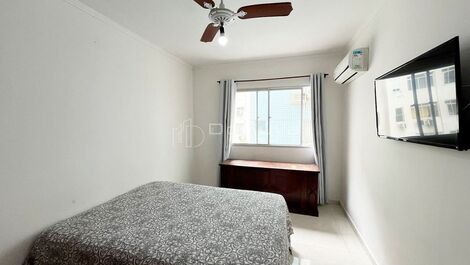 Seasonal rental on the seafront, 1 bedroom, downtown Balneário Camboriú