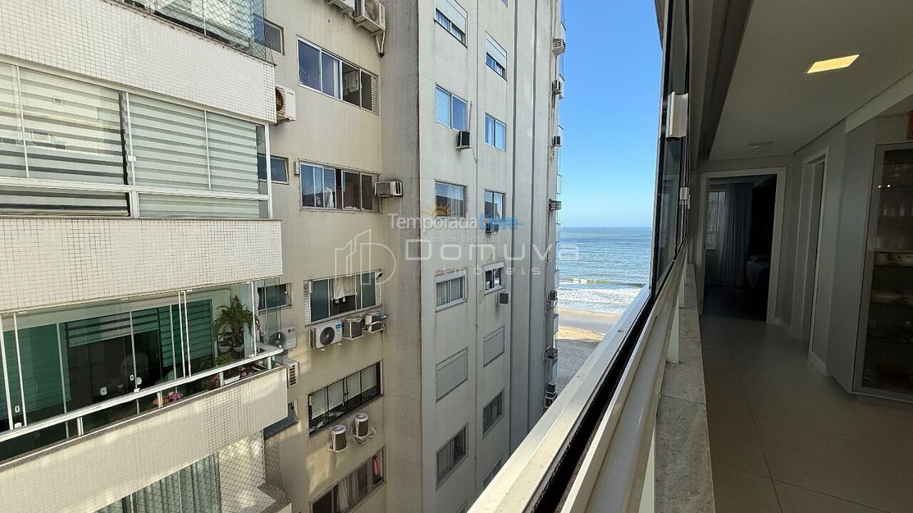 Apartment for vacation rental in Balneário Camboriú (Centro)