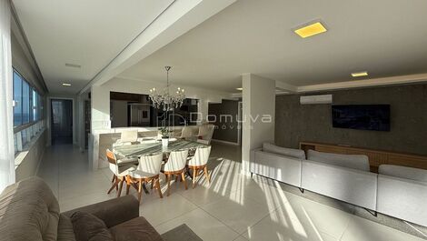 Seasonal Rental Penthouse with 5 bedrooms in Balneário Camboriú