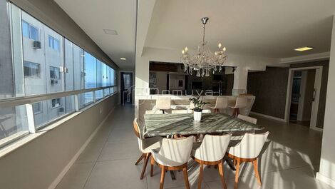Seasonal Rental Penthouse with 5 bedrooms in Balneário Camboriú