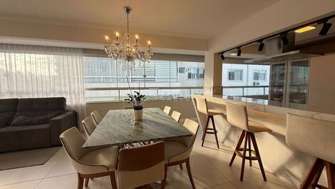 Seasonal Rental Penthouse with 5 bedrooms in Balneário Camboriú