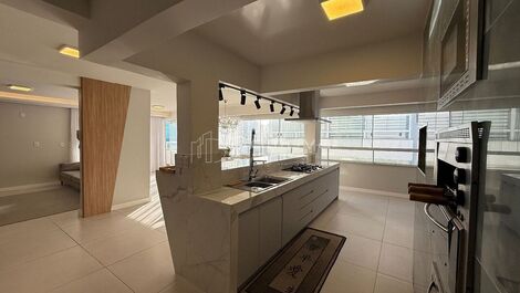 Seasonal Rental Penthouse with 5 bedrooms in Balneário Camboriú