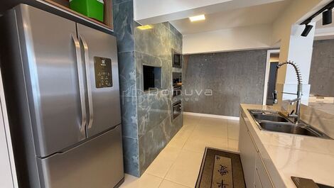 Seasonal Rental Penthouse with 5 bedrooms in Balneário Camboriú