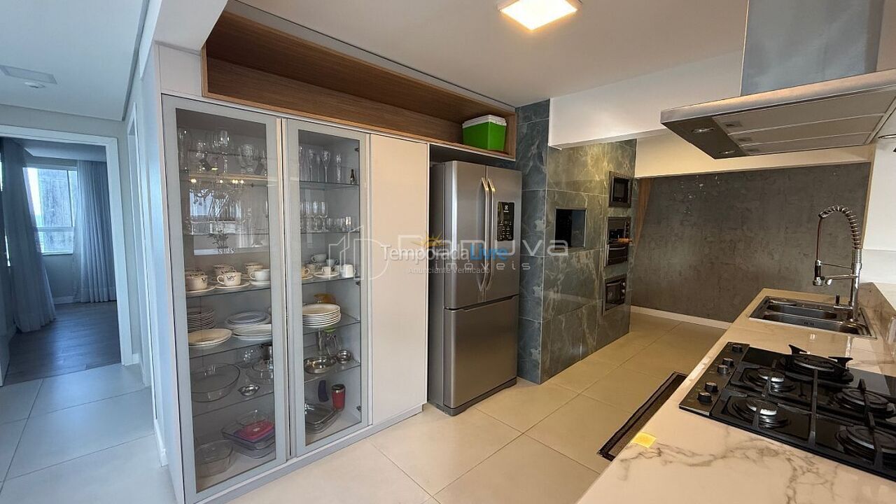 Apartment for vacation rental in Balneário Camboriú (Centro)