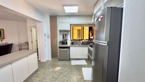 Seasonal rental of 3 suites facing the sea in Balneário Camboriú
