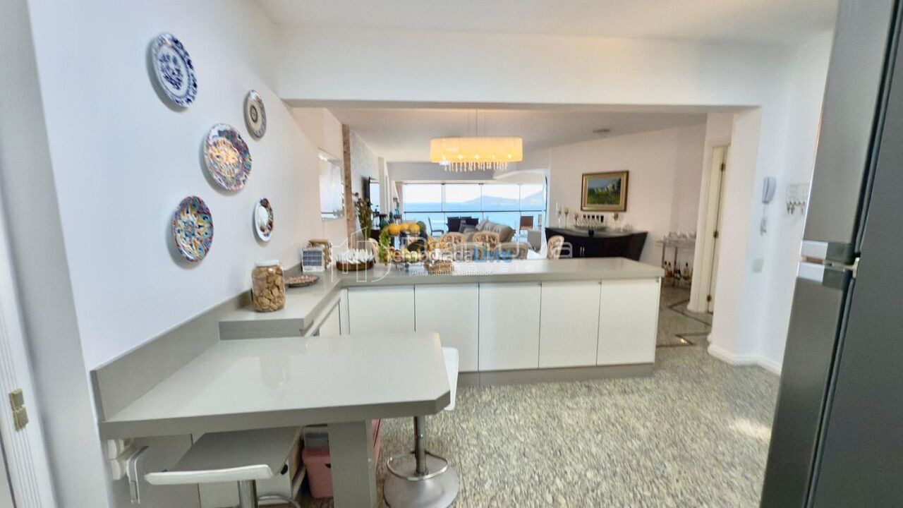 Apartment for vacation rental in Balneário Camboriú (Centro)