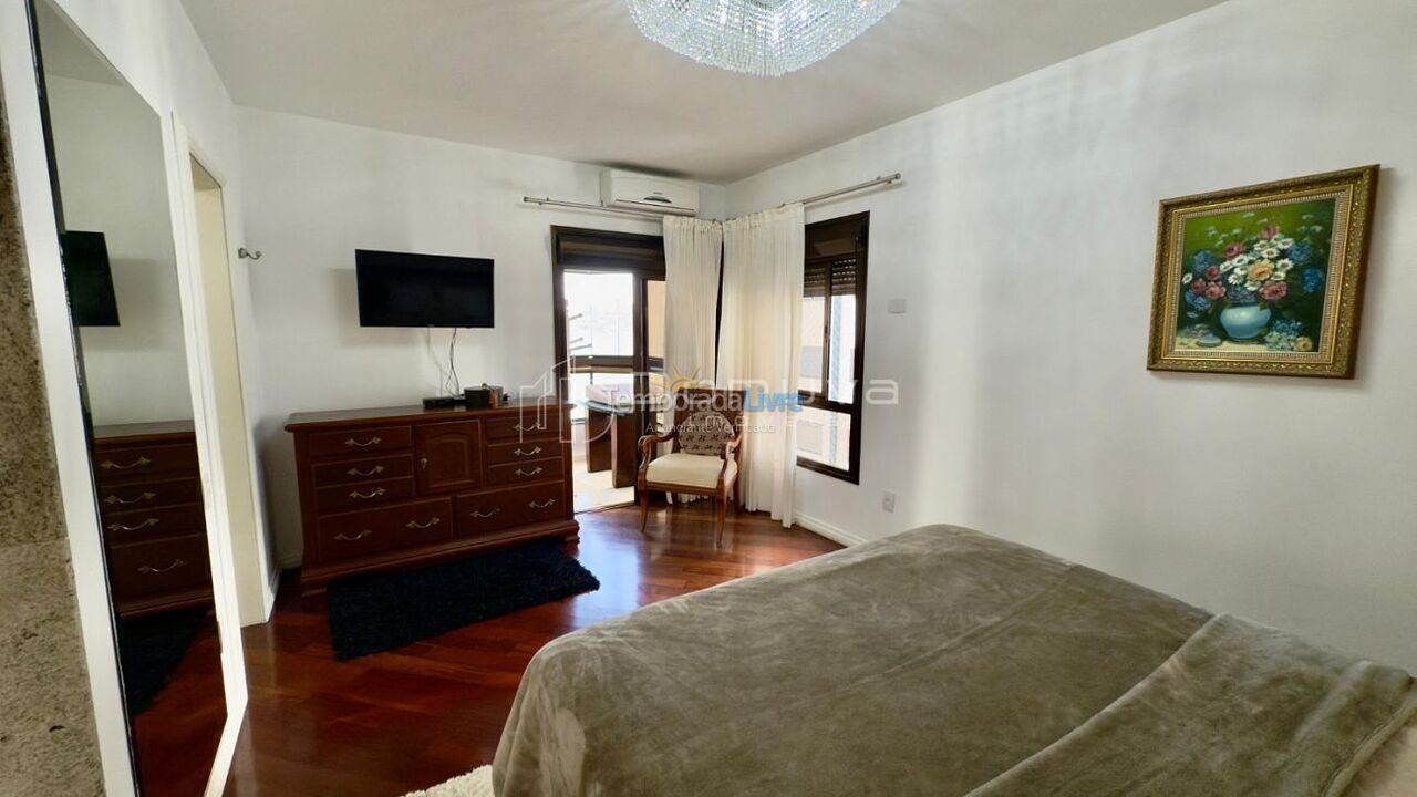 Apartment for vacation rental in Balneário Camboriú (Centro)