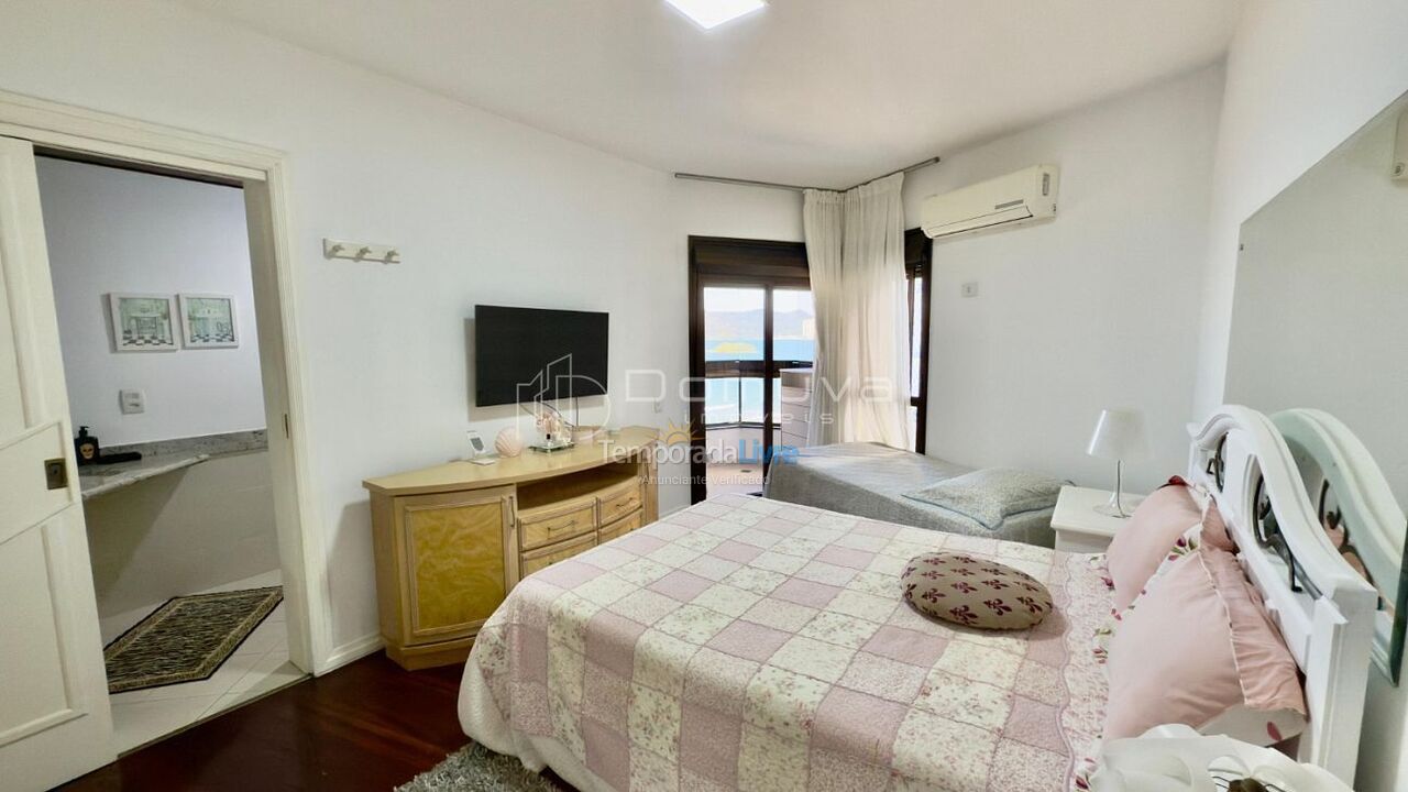 Apartment for vacation rental in Balneário Camboriú (Centro)