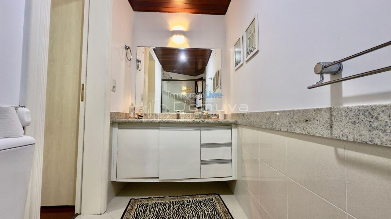 Apartment for vacation rental in Balneário Camboriú (Centro)