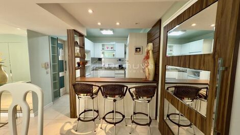 Seasonal rental with 3 bedrooms, including 1 suite, downtown Balneário Camboriú