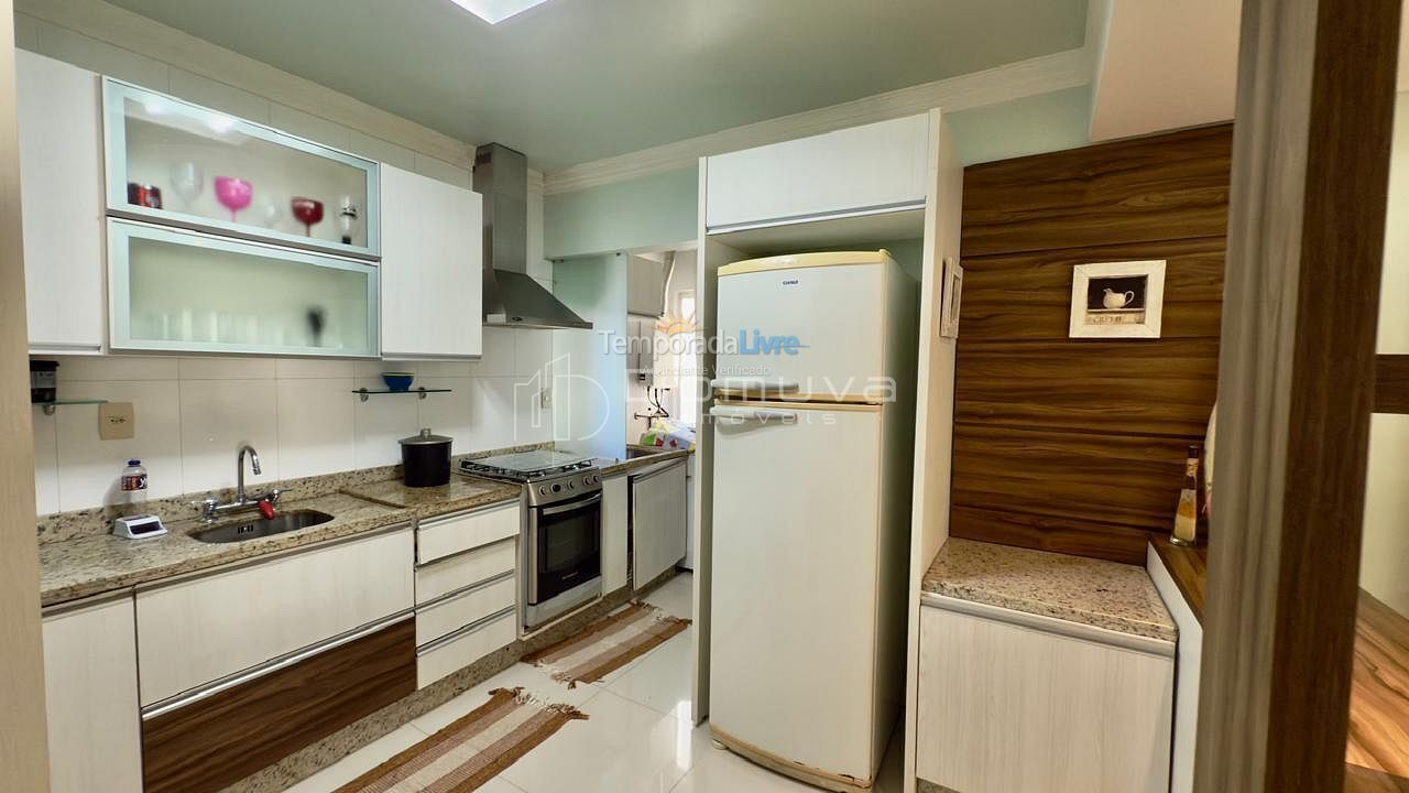 Apartment for vacation rental in Balneário Camboriú (Centro)