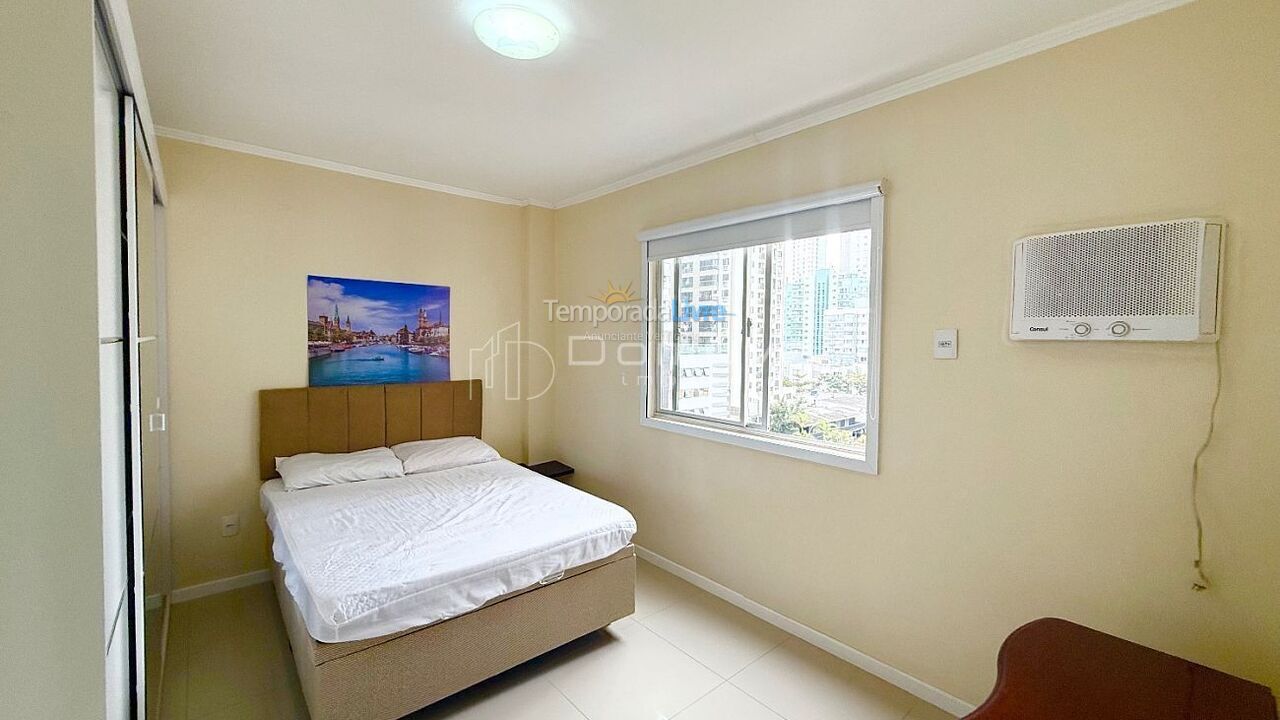 Apartment for vacation rental in Balneário Camboriú (Centro)