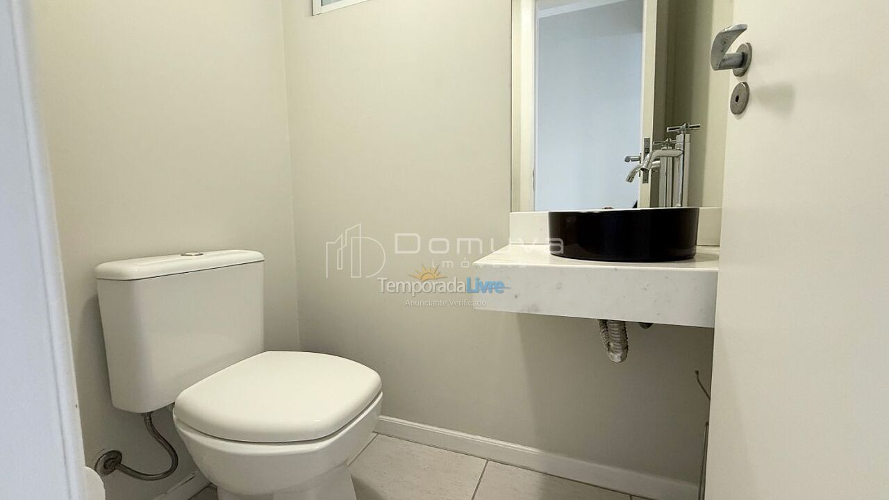 Apartment for vacation rental in Balneário Camboriú (Centro)