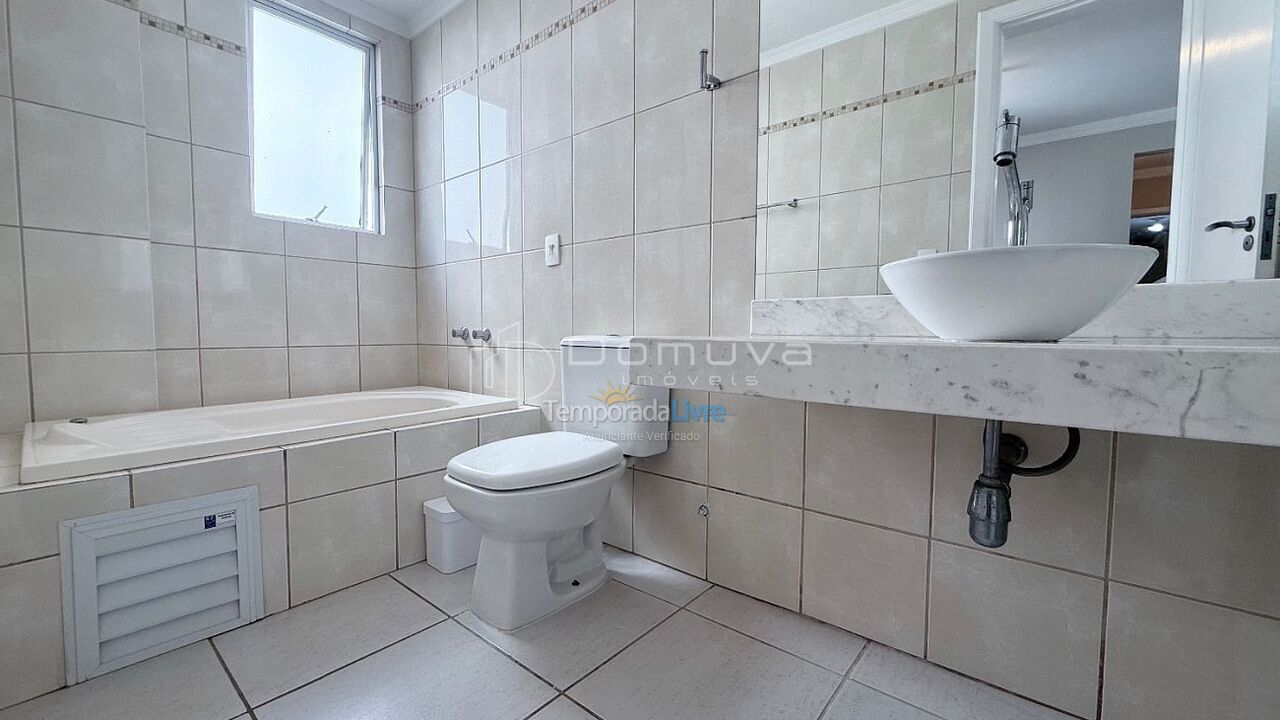 Apartment for vacation rental in Balneário Camboriú (Centro)
