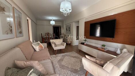 Seasonal rental on the seafront with 3 bedrooms in the center of Balneário Camboriú