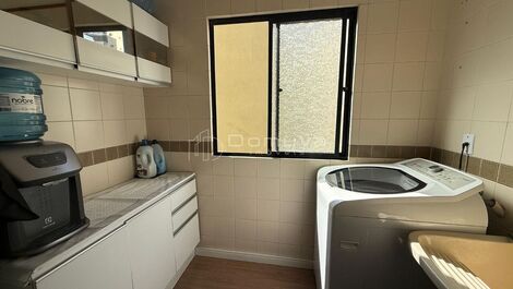 Seasonal rental on the seafront with 3 bedrooms in the center of Balneário Camboriú