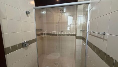 Seasonal rental on the seafront with 3 bedrooms in the center of Balneário Camboriú