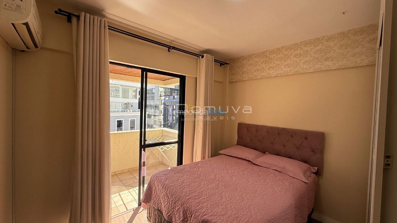 Apartment for vacation rental in Balneário Camboriú (Centro)