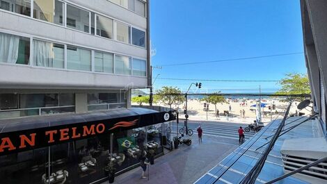 Seasonal rental in the seafront block with 3 bedrooms in Balneário Camboriú