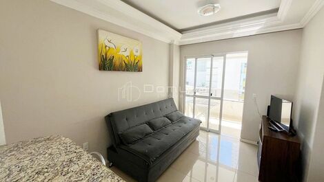 Seasonal rental with 3 bedrooms, including 1 suite, in Balneário Camboriú