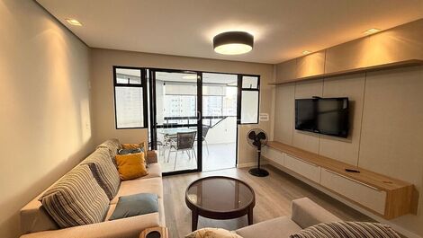 Seasonal rental of 3 bedrooms, including 1 suite, in the center of Balneário Camboriú