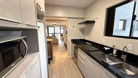 Seasonal rental of 3 bedrooms, including 1 suite, in the center of Balneário Camboriú