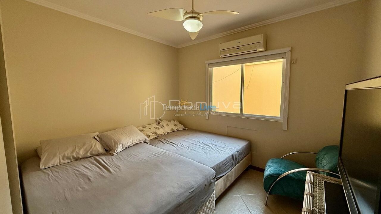 Apartment for vacation rental in Balneário Camboriú (Centro)