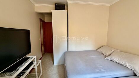 Seasonal rental 2 bedrooms, including 1 suite, downtown Balneário Camboriú