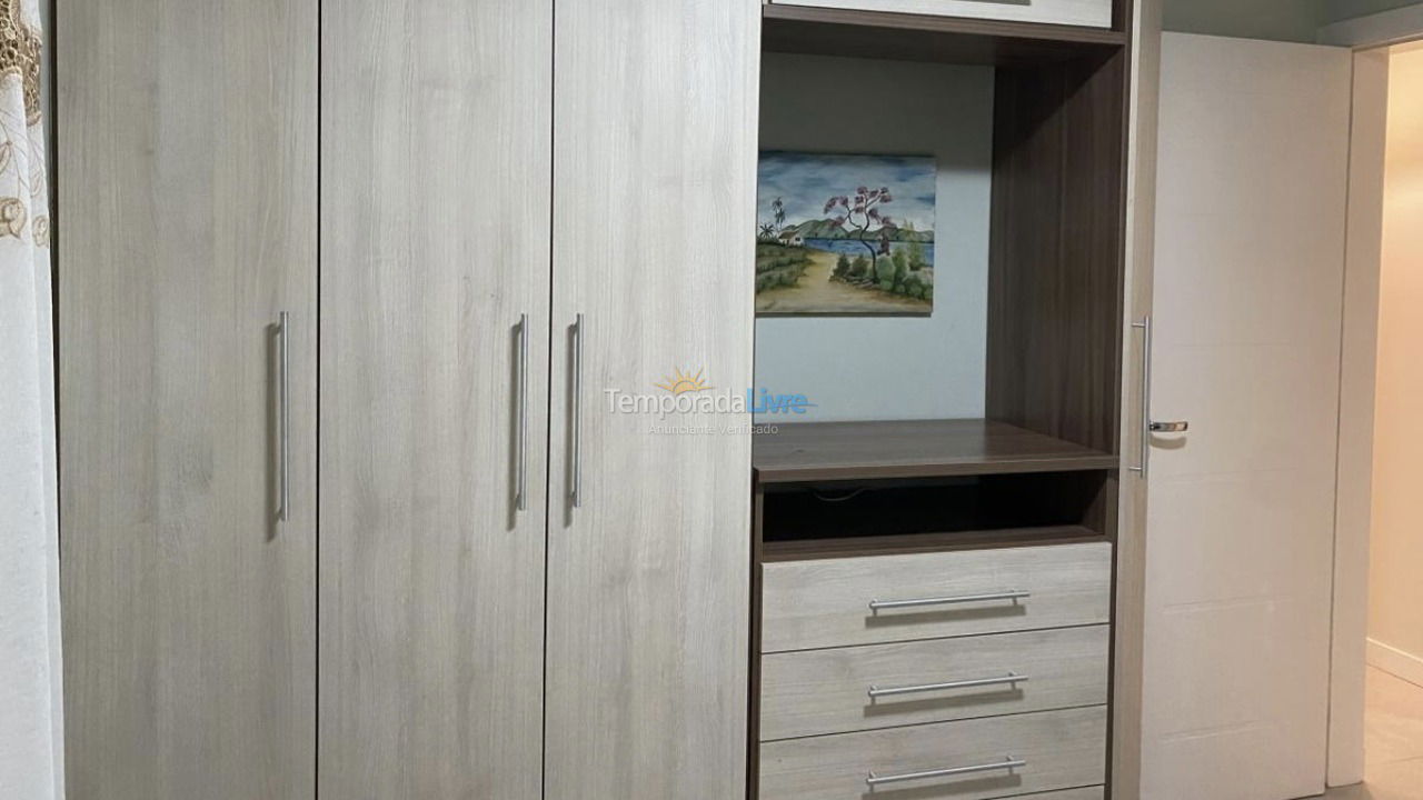 Apartamento para alquiler de vacaciones em Bombinhas (Praia de Bombas)