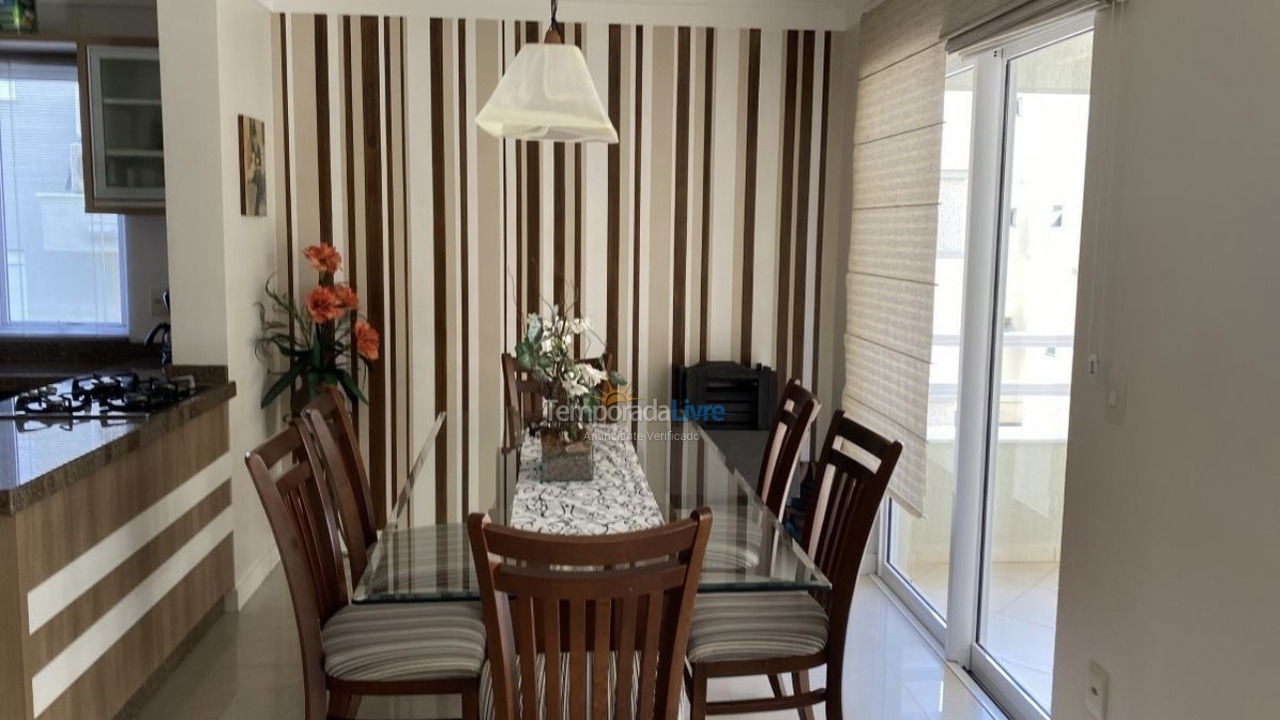 Apartamento para alquiler de vacaciones em Bombinhas (Praia de Bombas)