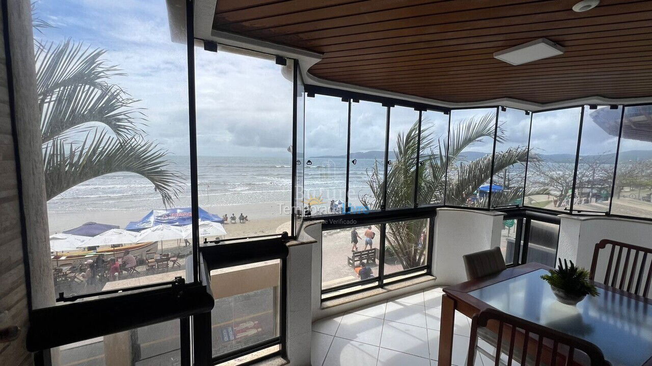 Apartamento para aluguel de temporada em Itapema (Meia Praia)