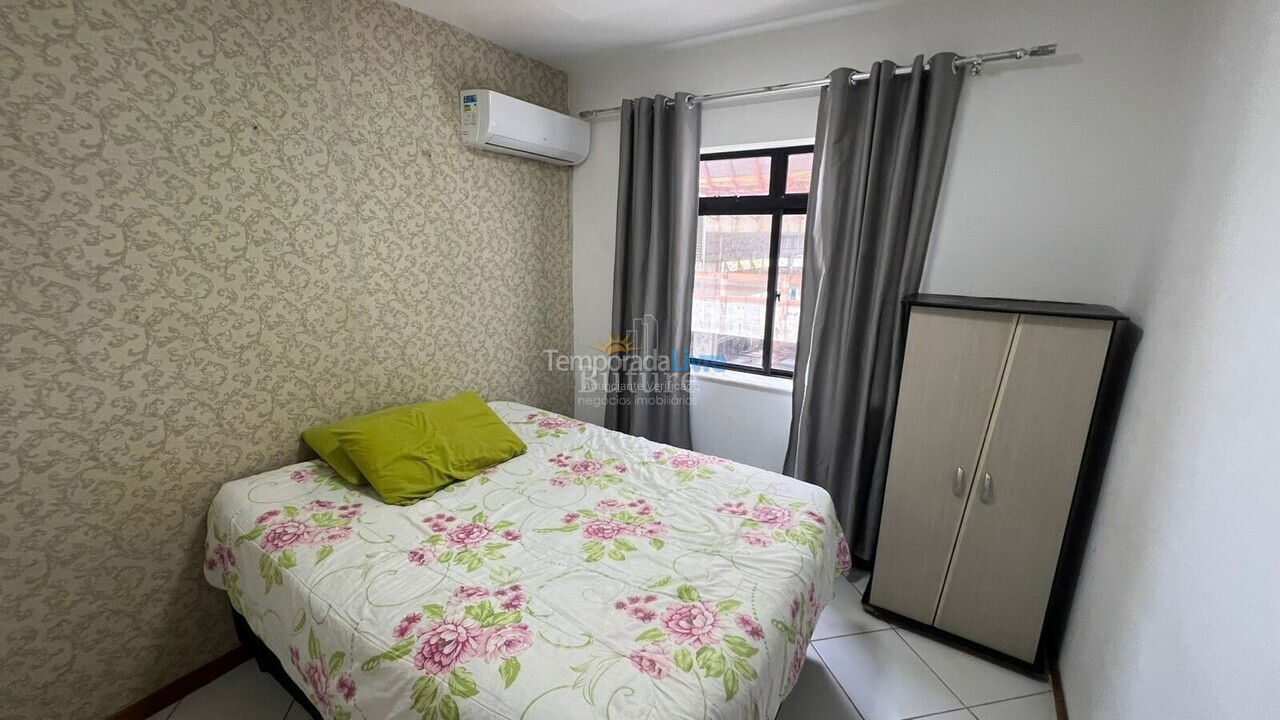 Apartamento para aluguel de temporada em Itapema (Meia Praia)