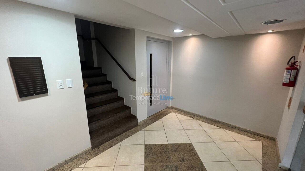 Apartamento para aluguel de temporada em Itapema (Meia Praia)
