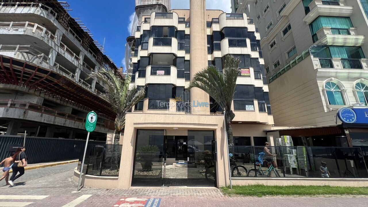 Apartamento para aluguel de temporada em Itapema (Meia Praia)