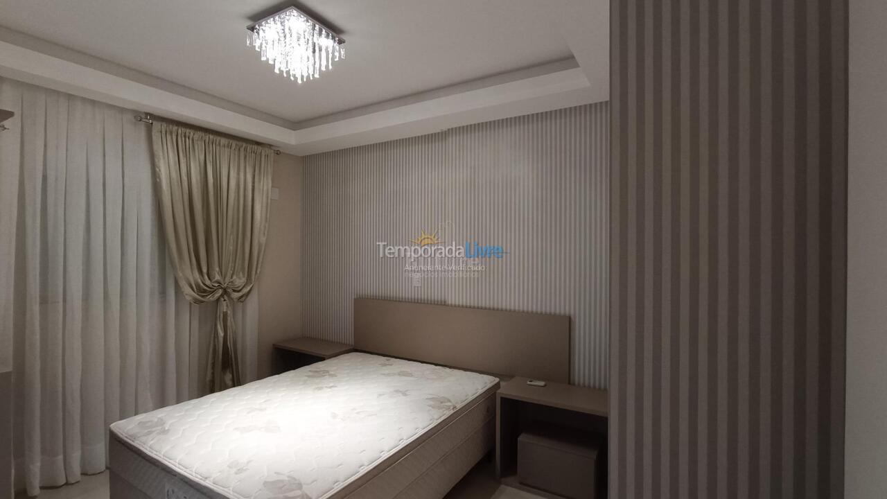 Apartment for vacation rental in Itapema (Meia Praia)