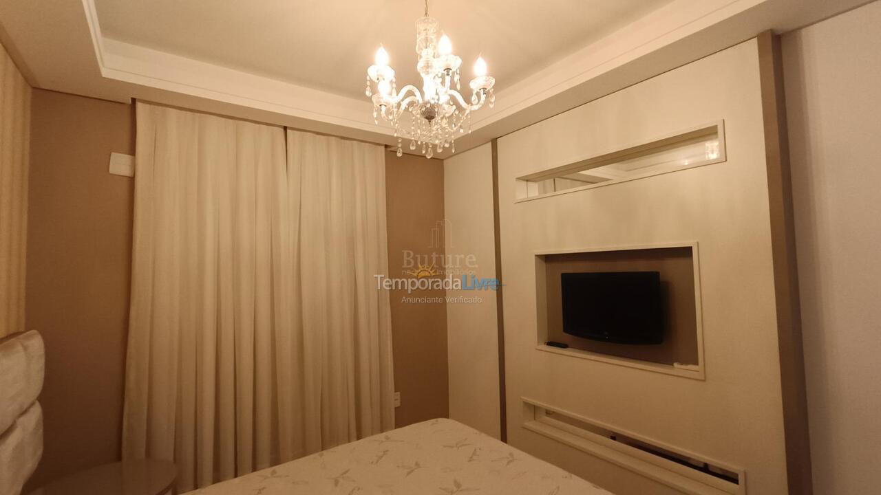 Apartment for vacation rental in Itapema (Meia Praia)