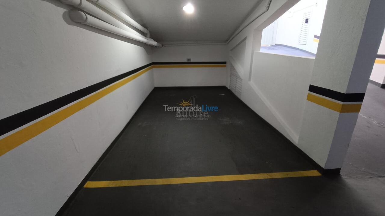 Apartamento para aluguel de temporada em Itapema (Meia Praia)