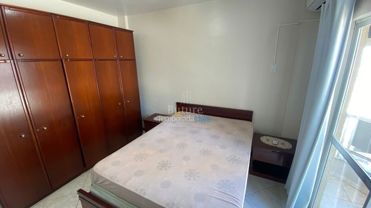 Apartamento para aluguel de temporada em Itapema (Meia Praia)