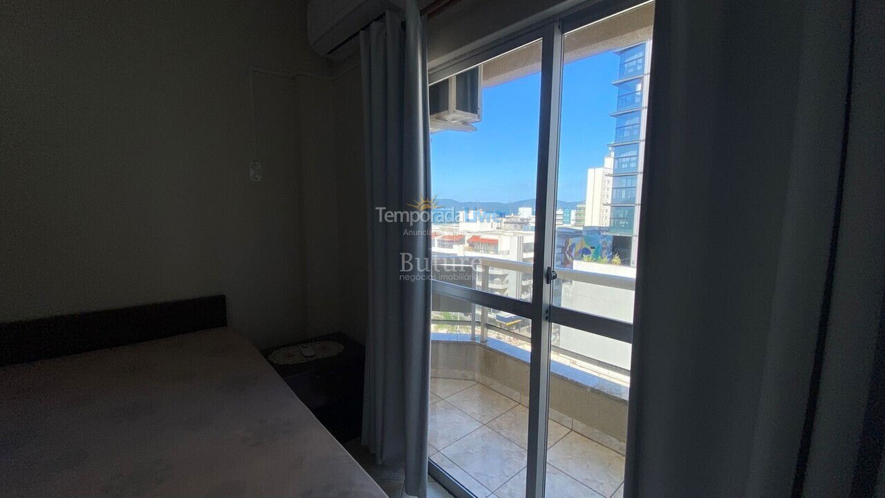 Apartamento para aluguel de temporada em Itapema (Meia Praia)